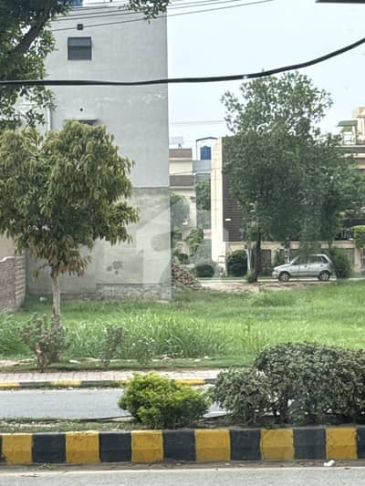 کینال گارڈن - بلاک ایچ کینال گارڈن,لاہور میں 6 مرلہ رہائشی پلاٹ 1.08 کروڑ میں برائے فروخت۔
