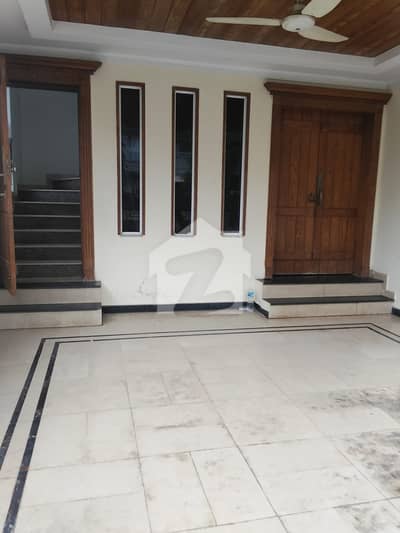 Upper Portion Of 12 Marla Is Available For rent In I-8/3