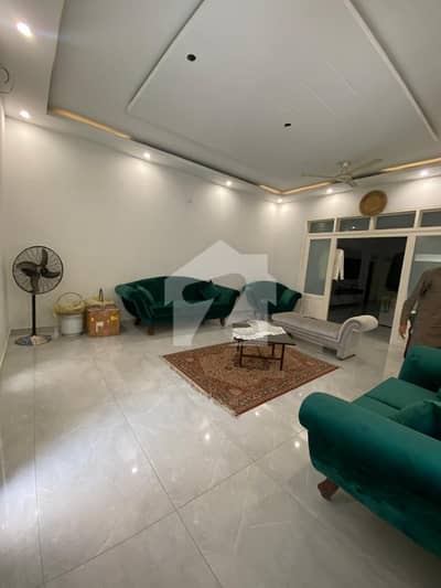 LUXURY GROUND FLOOR PORTION AVAILABLE FOR COMMERCIAL ONLY AT BLOCK 4 GULSHAN-E-IQBAL