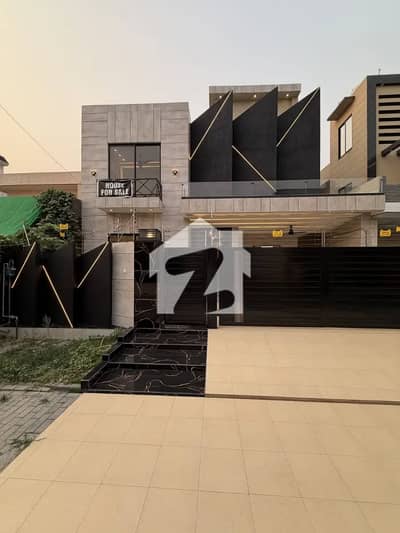 10 Marla Ultramodern House For Sale 10 Marla Ultramodern House For Sale
