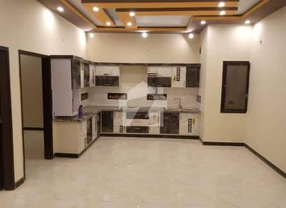 300 Square Yards Upper Portion In Stunning Gulistan-E-Jauhar - Block 3 Is Available For Rent