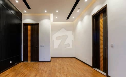 Ready To Buy A House In Gulberg Gulberg