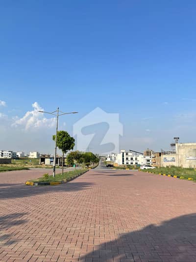 Top Location Commercial Plot Available Block C Size 5 Marla For Sale In Top City