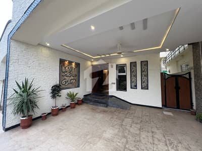10 Marla with basement house for sale 10 Marla with basement house for sale