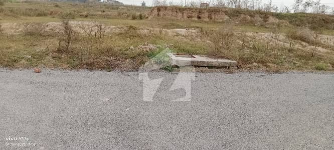 آئی ۔ 12 اسلام آباد میں 7 مرلہ رہائشی پلاٹ 1.8 کروڑ میں برائے فروخت۔
