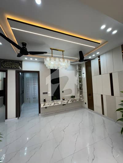 5 Marla Like New Full Furnishid House Available For Sale In Bahria Town Lahore