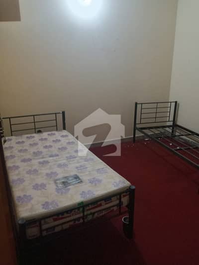 3 bed flat for rent on hostel city for behclour