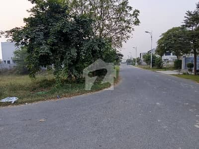 1 KANAL PLOT AVAILABLE FOR SALE IN DHA LAHORE PHASE 8 . . BEST LOCATION