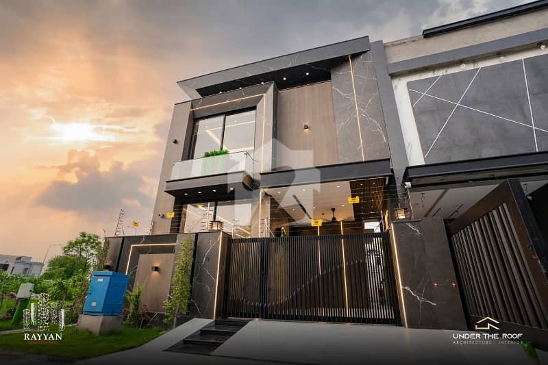5 Marla Renovated House Available For Rent 5 Marla Renovated House Available For Rent
