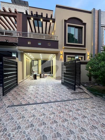 5 MARAL MODERN RENOVATED HOUSE FOR SALE IN SECTOR D AA BLOCK BAHRIA TOWN LAHORE 5 MARAL MODERN RENOVATED HOUSE FOR SALE IN SECTOR D AA BLOCK BAHRIA TOWN LAHORE