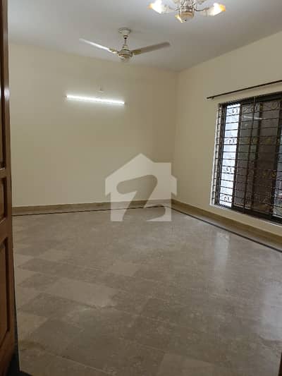 E-11/2 Size 1 Kanal Ground Portion 3 Bedroom