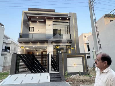 5 Marla Beautiful House For Sale In Central Park Housing Society Lahore 5 Marla Beautiful House For Sale In Central Park Housing Society Lahore