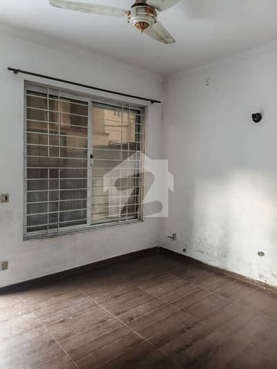 10 Marla Basement Available For Rent In G-13 Islamabad