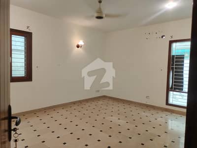 Premium 500 Sq. Yd Bungalow For Rent Phase 7, Near Bukhari Park | 5 Bed