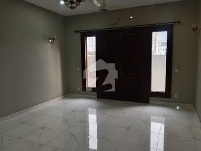 ڈی ایچ اے فیز 8 ڈی ایچ اے ڈیفینس,کراچی میں 6 کمروں کا 1 کنال مکان 7.5 لاکھ میں کرایہ پر دستیاب ہے۔ ڈی ایچ اے فیز 8 ڈی ایچ اے ڈیفینس,کراچی میں 6 کمروں کا 1 کنال مکان 7.5 لاکھ میں کرایہ پر دستیاب ہے۔