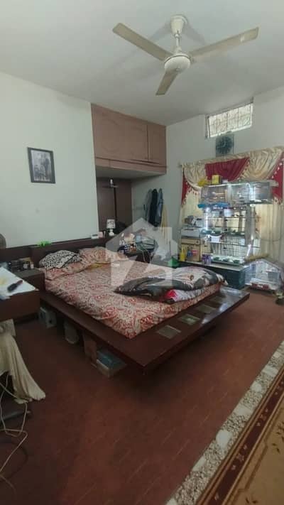 جی ۔ 8/1 جی ۔ 8,اسلام آباد میں 4 کمروں کا 5 مرلہ مکان 4.55 کروڑ میں برائے فروخت۔