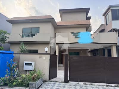بحریہ ٹاؤن فیز 2 بحریہ ٹاؤن راولپنڈی,راولپنڈی میں 5 کمروں کا 1 کنال مکان 2.7 لاکھ میں کرایہ پر دستیاب ہے۔