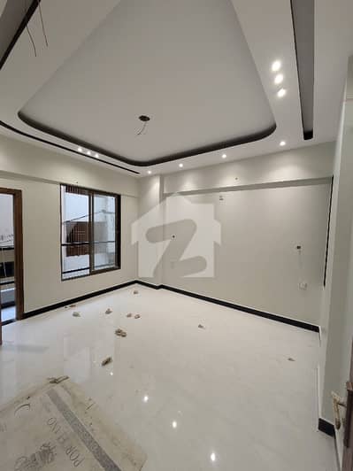 Brand New Flat Available For Sale 3 Bed Dd Full FLoor Flat Floor Availability 1st 2nd 4th With Roof Or With Out Roof Also Lift Available Gulistan-E-Johar Block 14