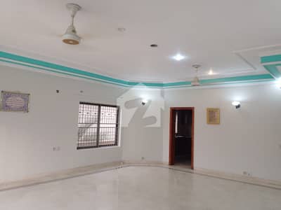1 Kanal Upper Portion 3 Bed Near Gold Crest