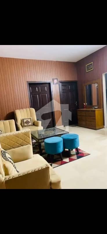 بی ۔ 17 اسلام آباد میں 2 کمروں کا 4 مرلہ فلیٹ 85.0 لاکھ میں برائے فروخت۔