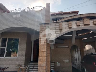 1 Kanal House For Sale