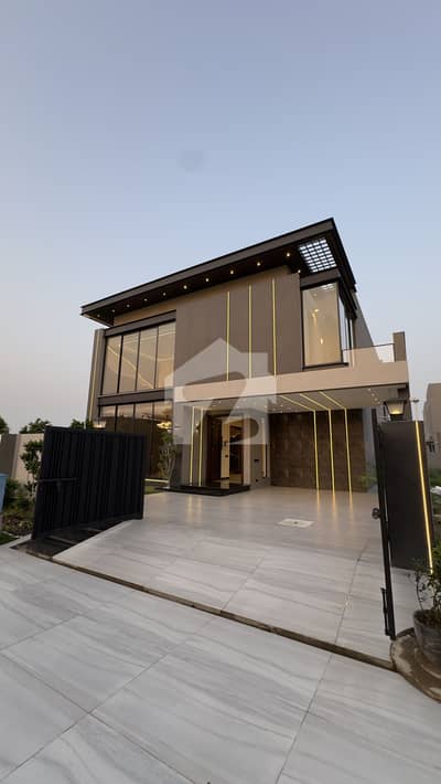 Luxury 1 Kanal House for Sale Near Defense Raya, DHA Phase 7 Lahore Luxury 1 Kanal House for Sale Near Defense Raya, DHA Phase 7 Lahore