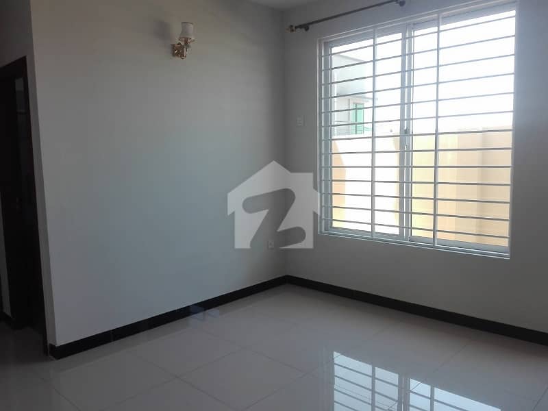 7 Marla House Ideally Situated In Satellite Town - Block B 7 Marla House Ideally Situated In Satellite Town - Block B