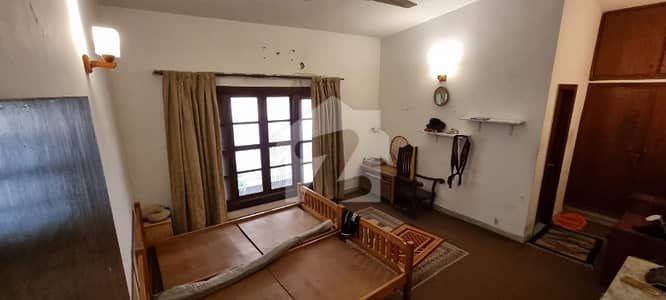 Main Double Road Beautifully Located 24 Marla Double Storey House Prime Location Main Double Road Beautifully Located 24 Marla Double Storey House Prime Location