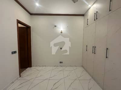 UNFURNISHED ONLY ONE YEAR OLD LIKE BRANDNEW MOST LUXURIOUS AND ARCHITECTURE ULTRA MODERN STYLE DOUBLE STORY BUNGALOW