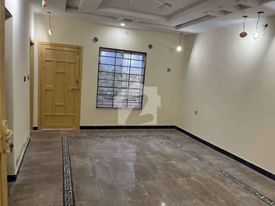 بنی گالہ اسلام آباد میں 2 کمروں کا 5 مرلہ مکان 1.0 کروڑ میں برائے فروخت۔