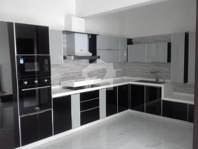 Good location 5 Bed room study servant quater Good location 5 Bed room study servant quater