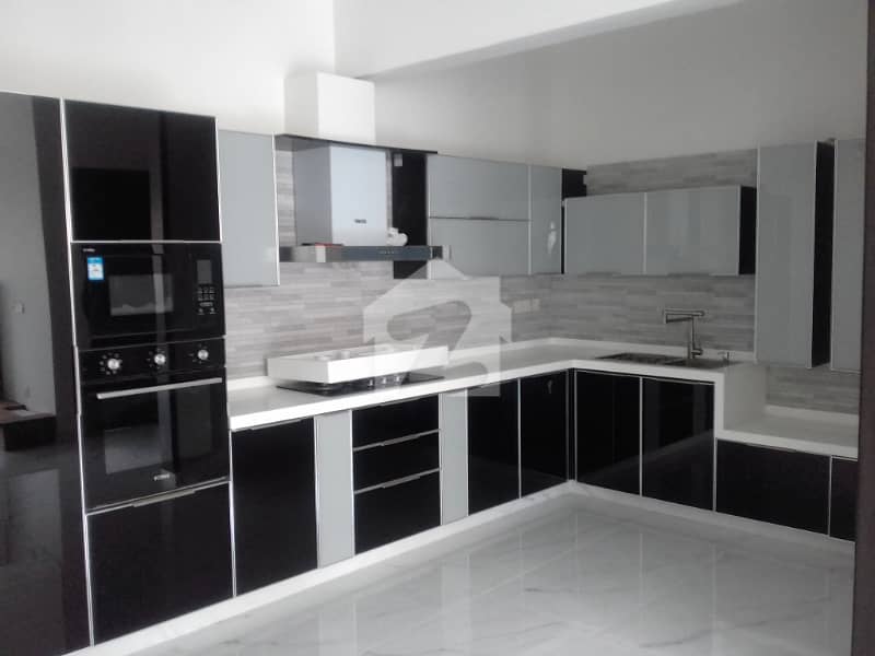 Good location 5 Bed room study servant quater Good location 5 Bed room study servant quater