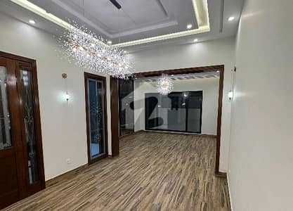 ڈی ایچ اے فیز 7 - بلاک وائے ڈی ایچ اے فیز 7,ڈی ایچ اے ڈیفینس,لاہور میں 4 کمروں کا 10 مرلہ مکان 5.15 کروڑ میں برائے فروخت۔ ڈی ایچ اے فیز 7 - بلاک وائے ڈی ایچ اے فیز 7,ڈی ایچ اے ڈیفینس,لاہور میں 4 کمروں کا 10 مرلہ مکان 5.15 کروڑ میں برائے فروخت۔