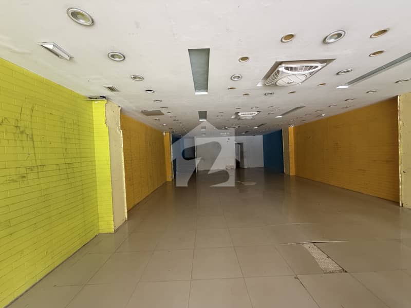 Commercial Shop/Floor Available For Rent Commercial Shop/Floor Available For Rent