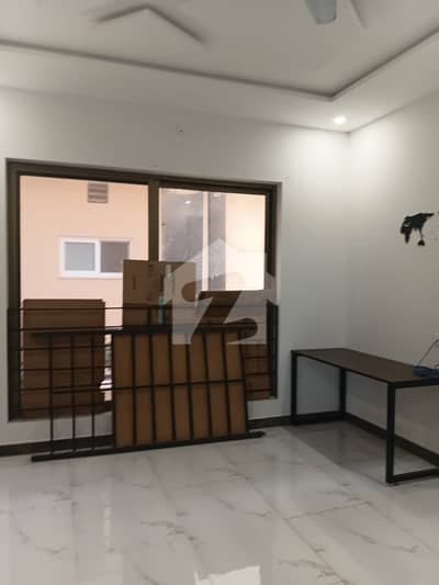 10 Marla Upper Portion For Rent