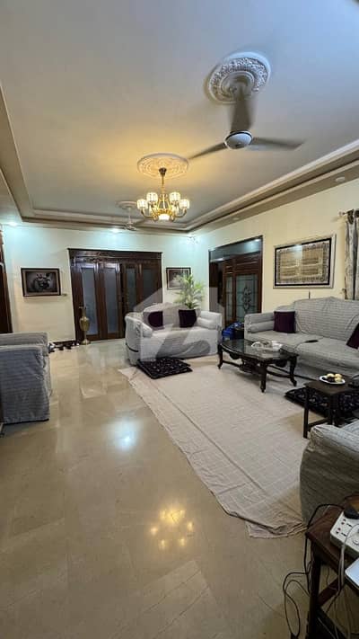 1 KANAL UPPER PORTION FOR RENT AT IDEAL LOCATION IN GARDEN TOWN.