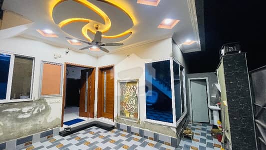ایڈن آچرڈ فیصل آباد میں 5 کمروں کا 5 مرلہ مکان 2.1 کروڑ میں برائے فروخت۔