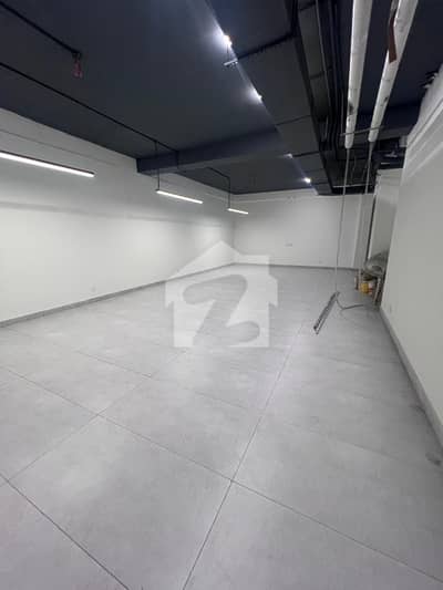 Office Facing Pine Avenue For Rent