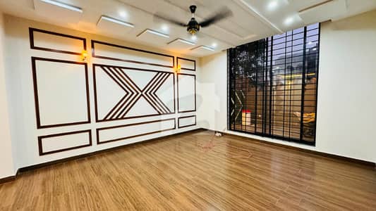 10 MARLA UPPER PORTION AVAILABLE FOR RENT IN WAPDA TOWN PHASE 1