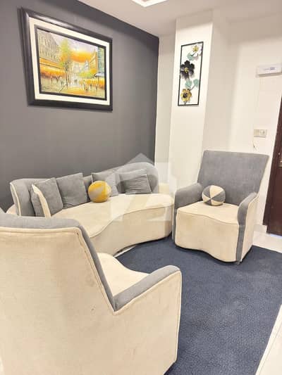 Luxury Fully Furnished 2 Bed Apartment Available for Rent in Gulberg Business Square Icon 2 | 800 Sq Ft |