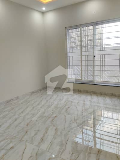 E-11/1 Multi 1 Kanal 3 Bedrooms Open Basement Portion Available For Rent