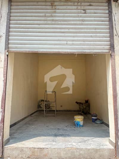 SHOP AVAILABLE FOR RENT