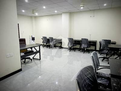 8 MARLA HALF FLOOR AVAILABLE FOR RENT IN DHA RAYA
