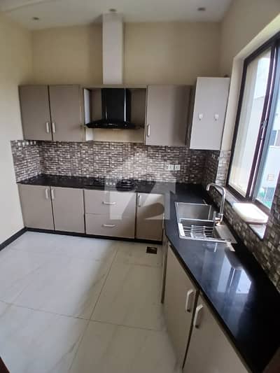 1 Kanal Upper Portion Available For Rent Ideal Location All Facilities Available