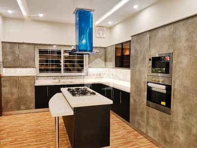 BRAND NEW SAPRAT GATE INDEPENDENT UPPER PORTION BRAND NEW SAPRAT GATE INDEPENDENT UPPER PORTION