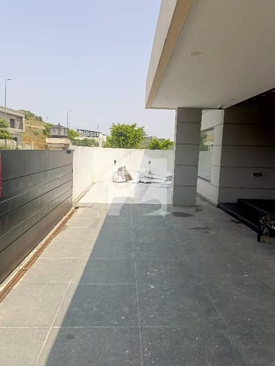 single unit brand new house available for rent
