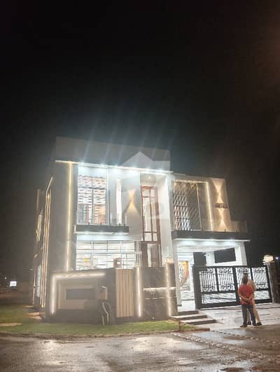 ڈی ایچ اے فیز 1 ۔ سیکٹر بی1 ڈی ایچ اے فیز 1,ڈی ایچ اے ڈیفینس,ملتان میں 5 کمروں کا 10 مرلہ مکان 3.5 کروڑ میں برائے فروخت۔ ڈی ایچ اے فیز 1 ۔ سیکٹر بی1 ڈی ایچ اے فیز 1,ڈی ایچ اے ڈیفینس,ملتان میں 5 کمروں کا 10 مرلہ مکان 3.5 کروڑ میں برائے فروخت۔