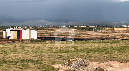 ME1 10 Semi Corner Plot For Sale ME1 10 Semi Corner Plot For Sale