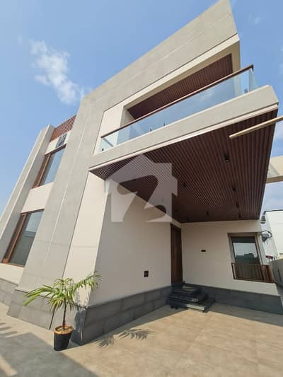 Brand New Luxury 500 Yards Bungalow For Rent