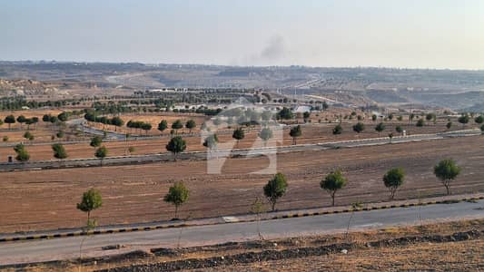 One kannal south phase level plot available for sale One kannal south phase level plot available for sale
